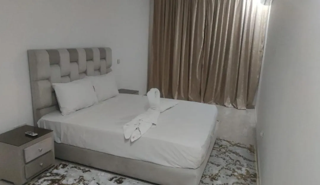 A Cote Theatre Royal Appartement